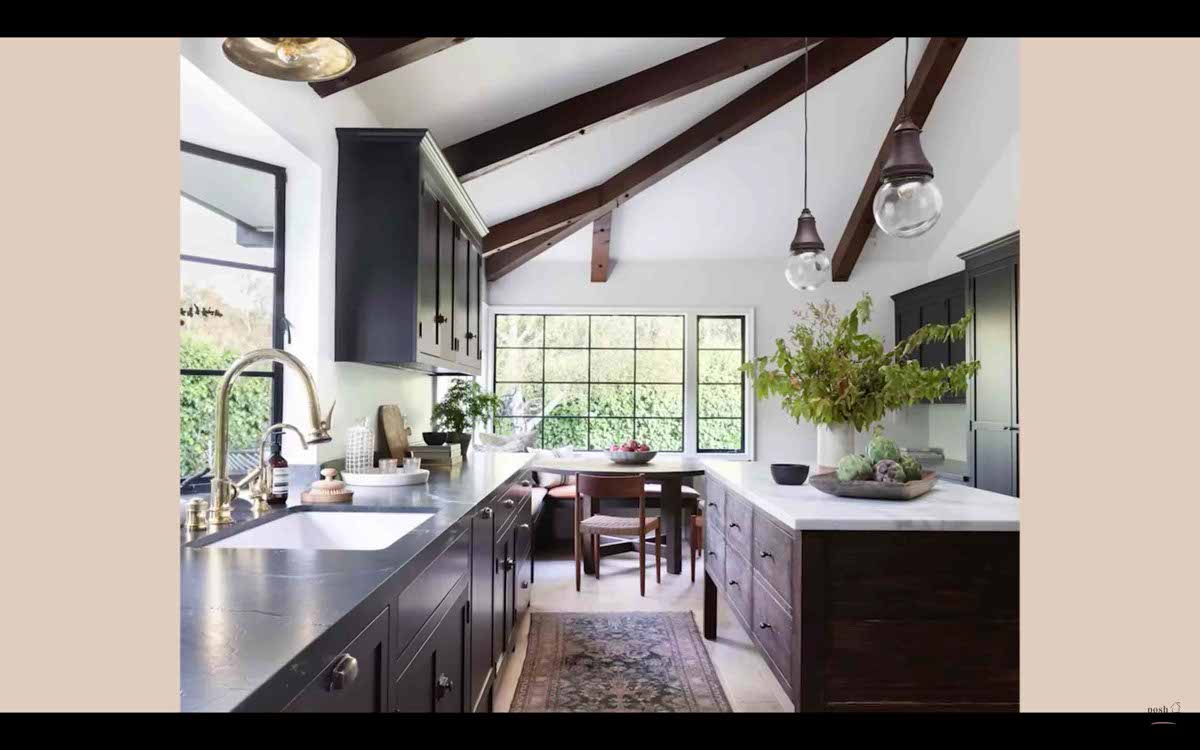 Image: Ceiling beams cause gap above cabinets