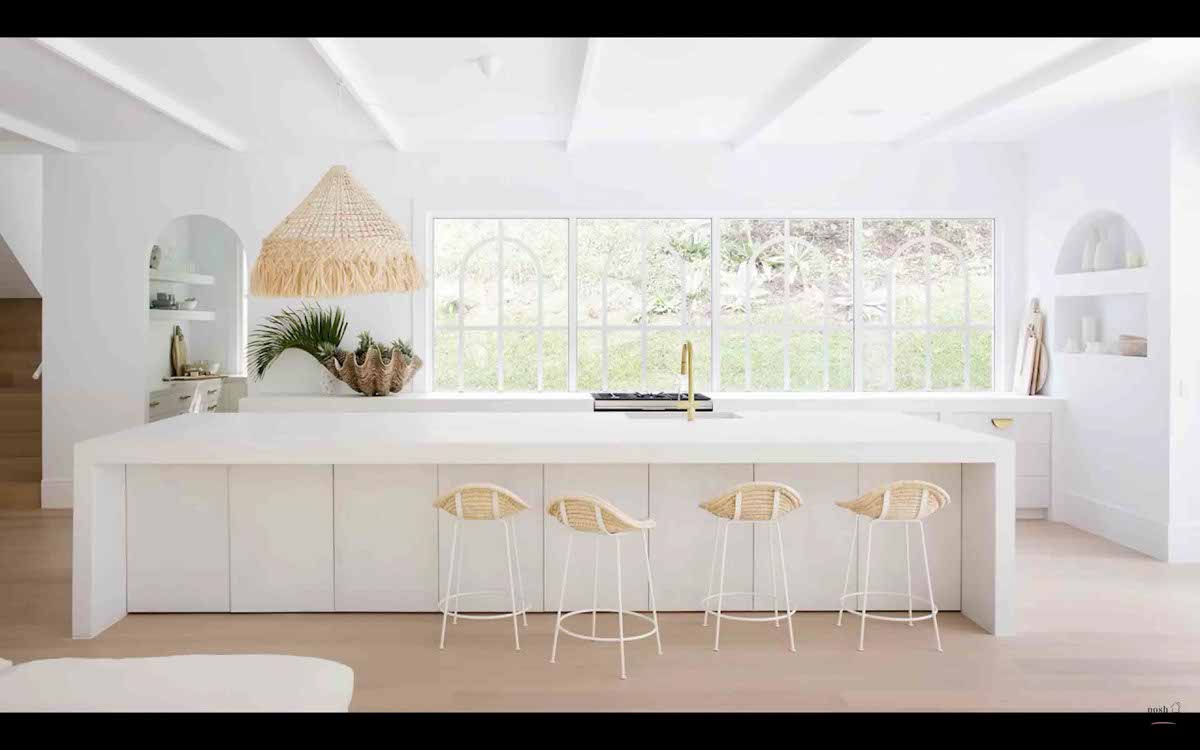 Image: Galley kitchen with an island