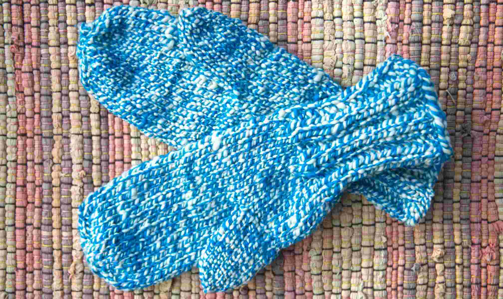 White-and-Blue Romney Wool Rugged Mittens